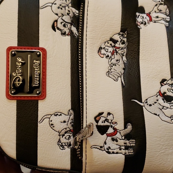 DISNEY - 101 Dalmations Loungefly- Mini backpack - Picture 3 of 5